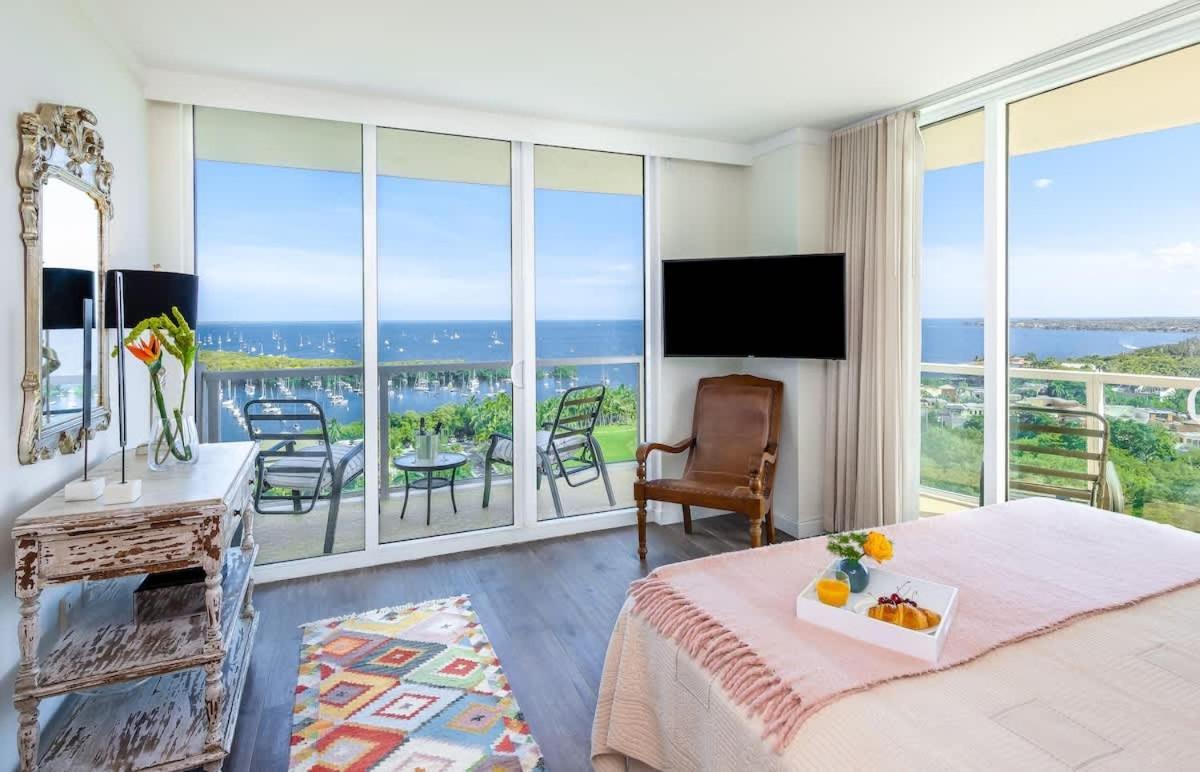 Apartment Mvr - Designer Balconies Miami's Views *